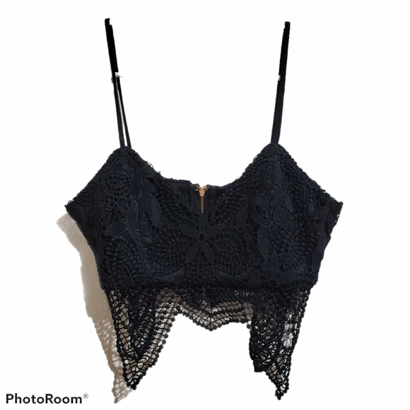 Tops - Lace bralet